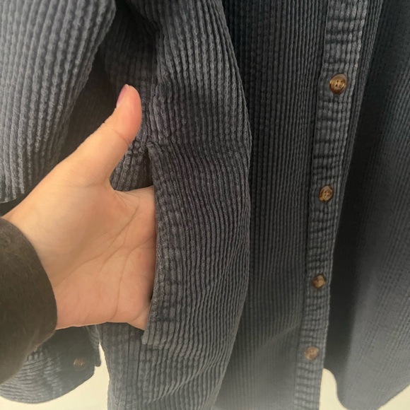 L.L. Bean Women’s Dark Blue Corduroy Shirt/Jacket - Picture 5 of 9